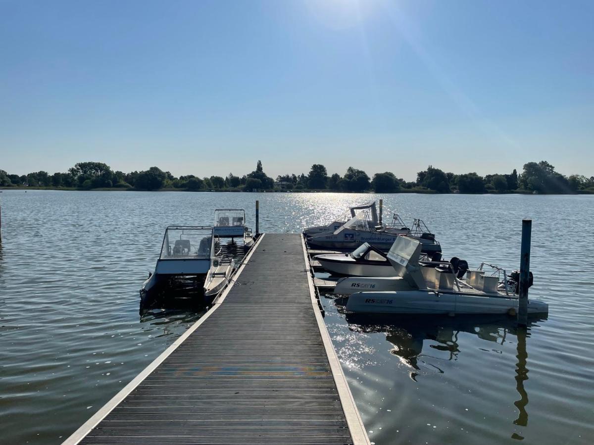 Wohnen In Loriots Wasserstadt Mit Kamin Und Magentatv Apartment Бранденбург Екстериор снимка